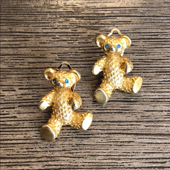 Erwin Pearl Matte Goldtone Teddy Bear Clip Earring - Picture 2 of 16